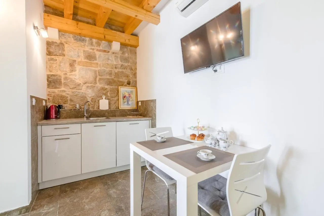 Jes Old Town Luxury Rooms Split 0*,  Croatie