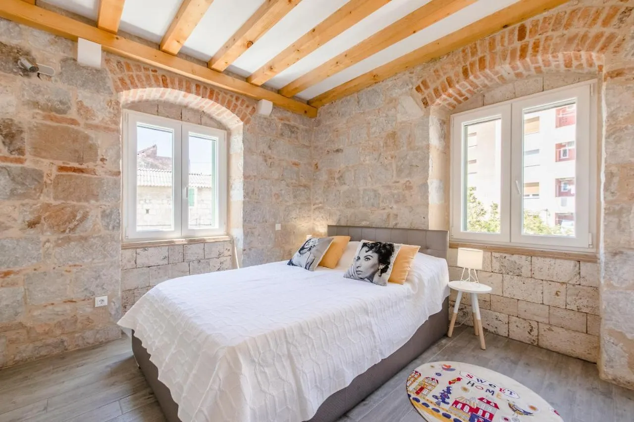 Jes Old Town Luxury Rooms Split Appartement